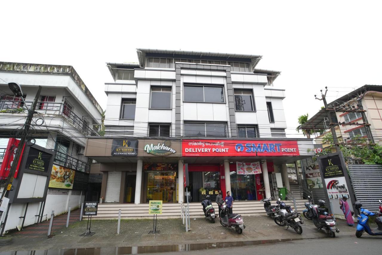 K V Suites Kochi Zewnętrze zdjęcie