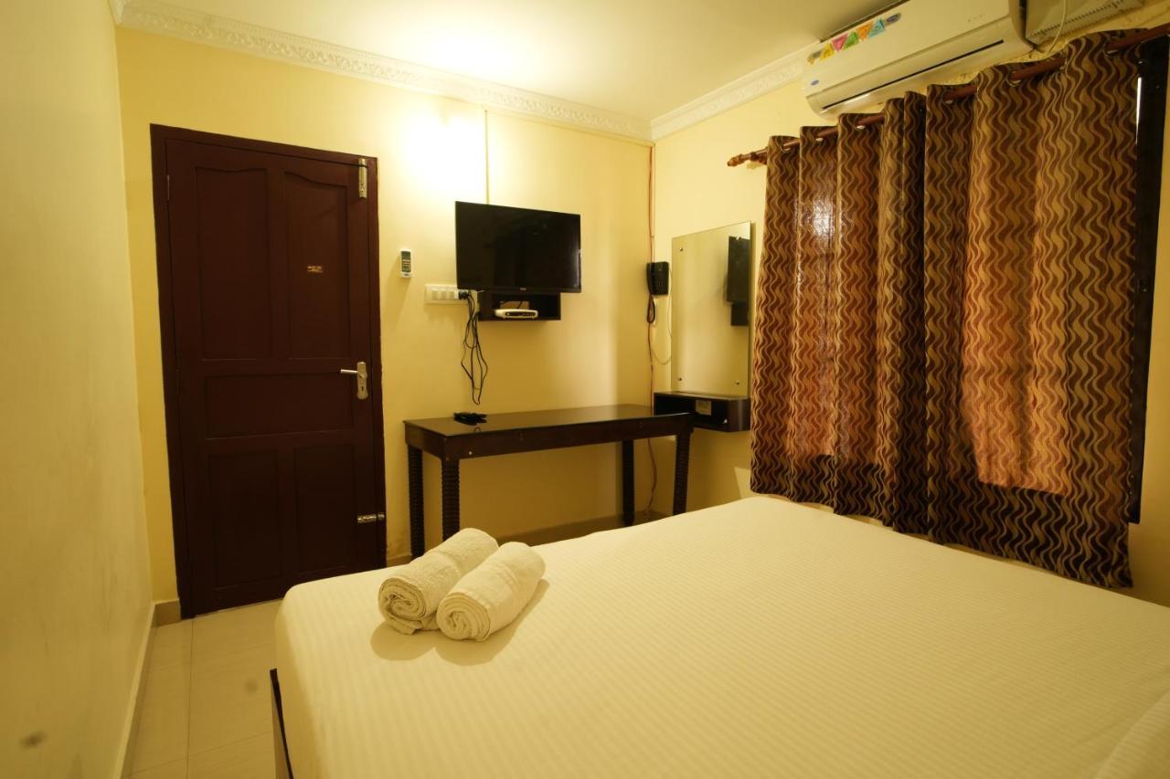 K V Suites Kochi Zewnętrze zdjęcie